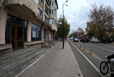 Spatiu Comercial de Inchiriat 70 mp, Fatada din Sticla, Zona Centrala! - 14