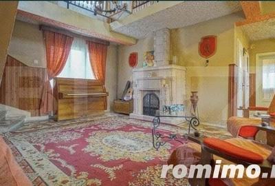 Casă cu 7 camere cu Canalizare în Central - 10