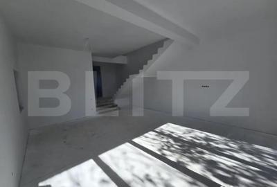 Casă cu 4 camere cu Teren 250 Mp în Jucu - 2