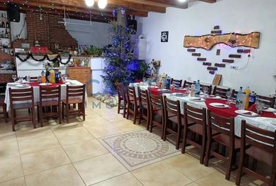 Constructie cu 3 apartamente + teren+ 2 spatii comerciale - 12