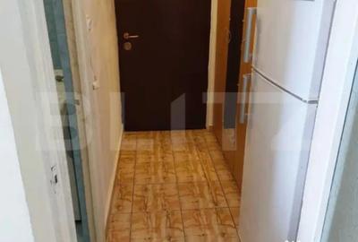 Garsonieră semidecomandată în 9 Mai - 1