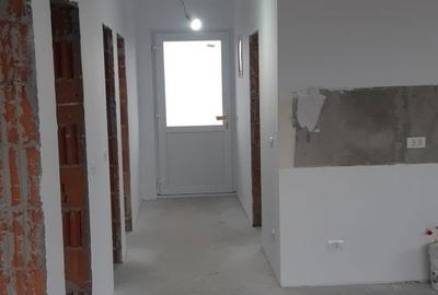 Casă cu 3 camere în Central - 2