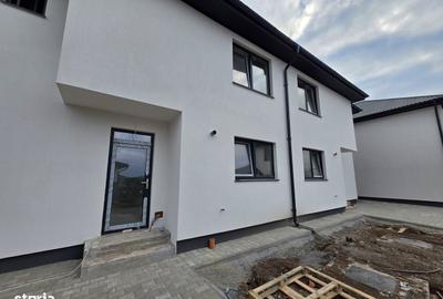 Casă cu 4 camere cu Teren 225 Mp în Central - 8