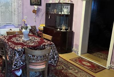 Casă cu Teren 1618 Mp în Central