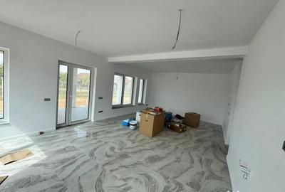 Casă cu 4 camere cu Teren 420 Mp în Săsar - 10