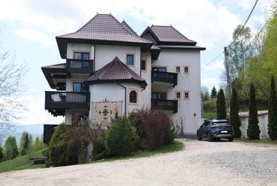 Vanzare hotel in zona superba de munte cu priveliste incredibila din camere - 2