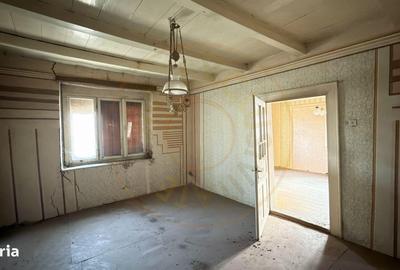 Casă cu 4 camere semidecomandat în Tiream - 6