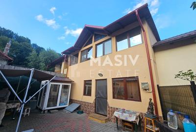 De vânzare, casă cu 5 camere, complet renovată, curte și priveliște superbă. - 3