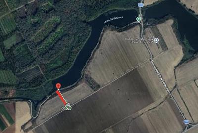 Teren de 4700 mp, în Exterior Vest - 4