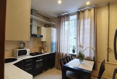 Garsonieră decomandată în Apărătorii Patriei - 1