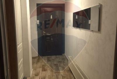 Apartament 3 camere parter cu balcon - 32