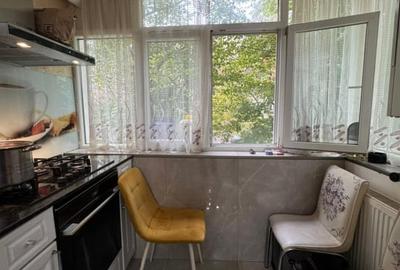 Apartament cu 3 camere semidecomandat, mobilat în Rahova - 4