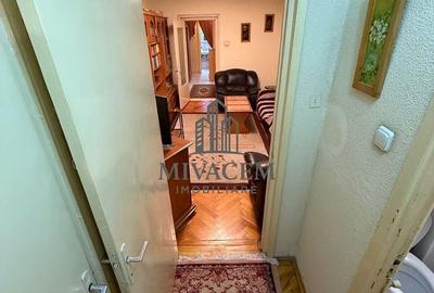Apartament cu 3 camere semidecomandat în Calea București - 4