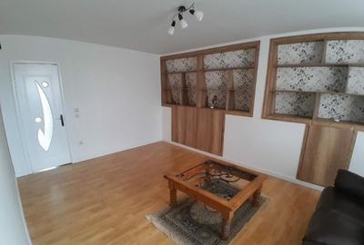 Apartament cu 3 camere semidecomandat în Central - 10