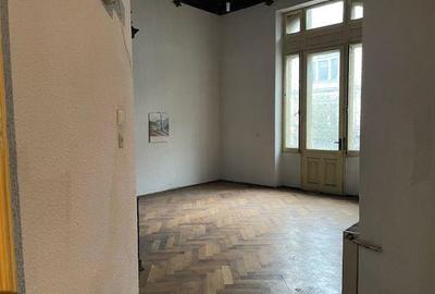 Casă cu 15 camere cu Teren 150 Mp în Rosetti - 3