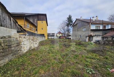 Teren de 1390 mp, în Central - 6