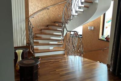 Casă cu 4 camere decomandat în Trivale - 6