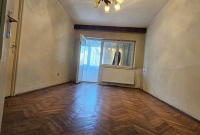 Apartament cu 3 camere decomandat în Valea Moșneagului - 8