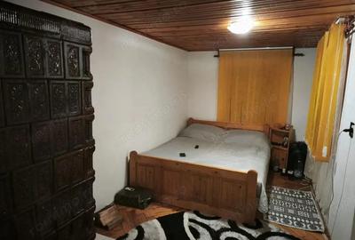 Casa de vanzare, cu 3 camere, 80 mp, 900 mp teren, Siret - 8