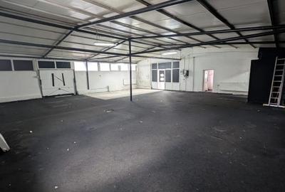 Spațiu comercial, de 180 mp, în Central - 3