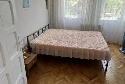 Casă cu 10 camere cu Teren 625 Mp în Păușești - 14