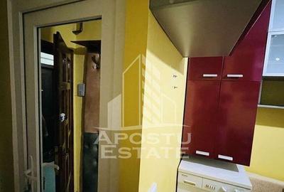 Apartament cu o camera , zona Dacia - 6