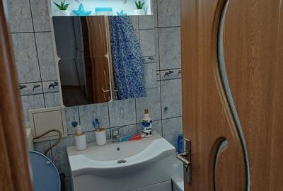 Drumul Taberei, inchiriere 3 camere, Bl stradal - 13