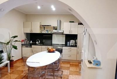 Doua case de vanzare, 263 mp, teren 800 mp, zona Iosia, in e - 4