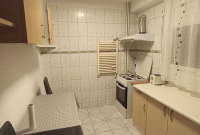 Apartament cu 2 camere decomandat, mobilat în Giurgiului