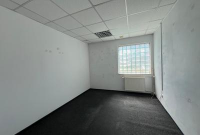 Casa 15 camere cu parcare mare + curte - Jiului - 16