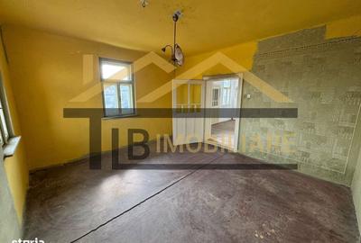 Casă cu 2 camere cu Teren 1192 Mp în Criș - 5