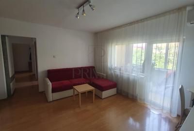 SPITALUL JUDETEAN - ETAJ 3 - BLOC IZOLAT - 3 camere - debara - 2 bai - centrala - 3