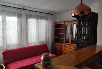 Apartament cu 3 camere decomandat în Central - 2