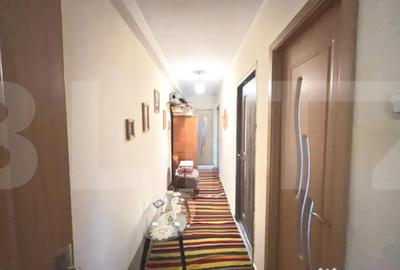 Apartament cu 4 camere semidecomandat, mobilat în Central - 1