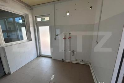 Spațiu comercial, de 230 mp, în George Enescu - 5