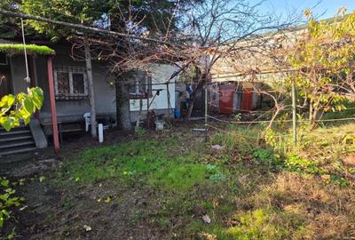 Casă cu 6 camere cu Teren 660 Mp în Apărătorii Patriei - 1