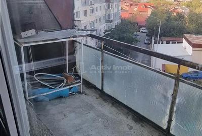 Garsonieră decomandată în Central - 2