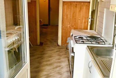 Apartament cu 3 camere decomandat în Decebal - 5