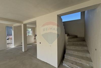 Casa spatioasa cu 5 camere in Corpadea - liniste, natura si confort - 8