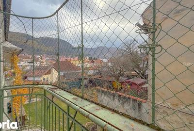 Apartament cu 3 camere în Schei - 2