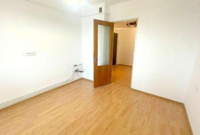 De vanzare Apartament 3 camere -R-uri - Mazepa 1 - 13