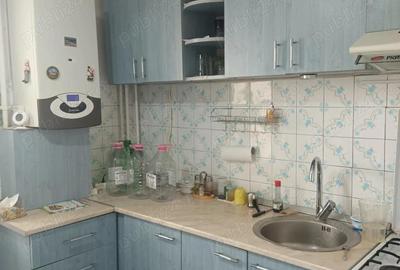Apartament cu 3 camere decomandat în Rovine - 1