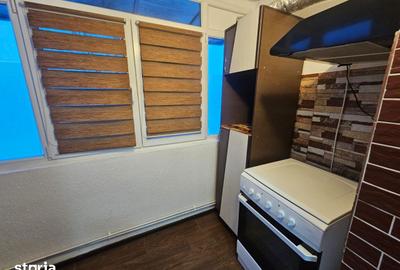 Apartament cu 3 camere decomandat în Central - 1