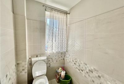 Casă individuală cu 8 camere cu Canalizare în Lazaret - 32