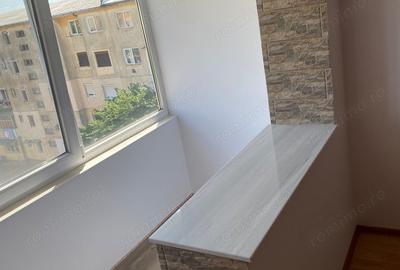 Apartament cu 2 camere decomandat în Urziceni - 1