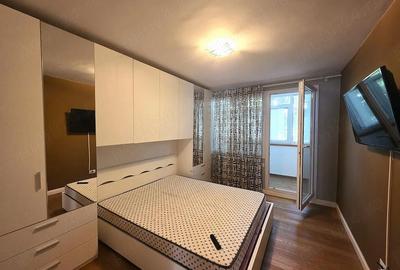 Apartament cu 3 camere decomandat în Sud - 4