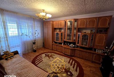 Apartament cu 3 camere decomandat în Central - 1