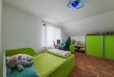 Casă cu 3 camere cu Teren 364 Mp în Șoimuș - 2