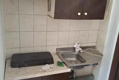 Garsonieră decomandată în Nicolina - 1