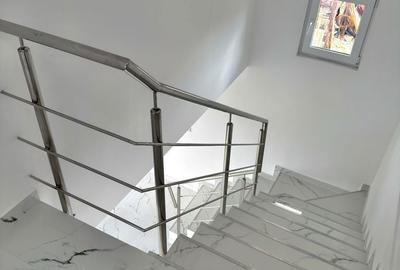 Casă cu 4 camere în Central - 6